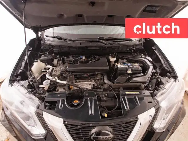 2019 Nissan Rogue S w/ Apple CarPlay & Android Auto, Rearview Ca dans Autos et camions dans Ottawa - Image 40