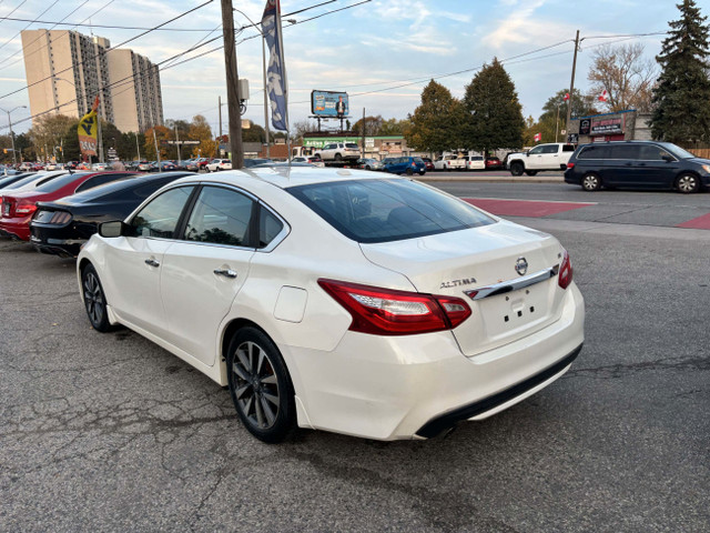 2016 Nissan Altima 4dr Sdn I4 CVT 2.5 S in Cars & Trucks in City of Toronto - Image 3