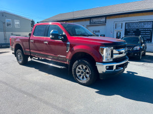 2019 Ford F 350 XLT w Leather / Sunroof