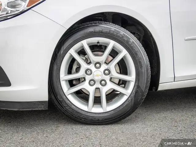 2016 Chevrolet Malibu Limited LT in Cars & Trucks in Tricities/Pitt/Maple - Image 13