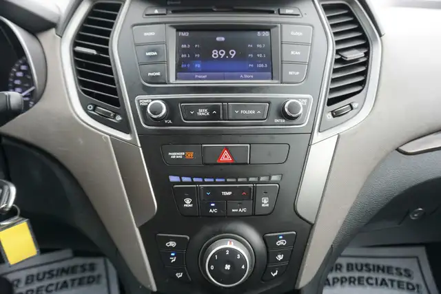 2018 Hyundai Santa Fe in Cars & Trucks in Oakville / Halton Region - Image 24