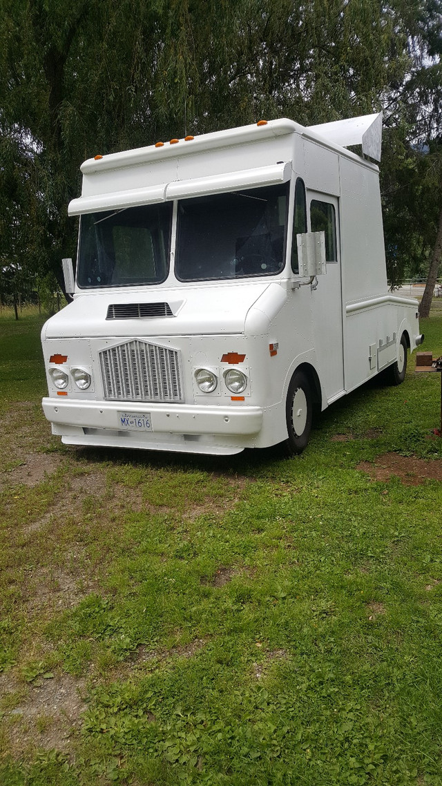 1976 Chevrolet Grumman Modified in Cars & Trucks in Edmonton - Image 2