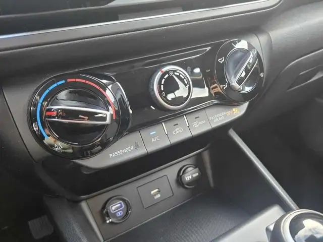 2023 Hyundai Kona Preferred AWD Volant bancs chauffants Carplay  in Cars & Trucks in Longueuil / South Shore - Image 25