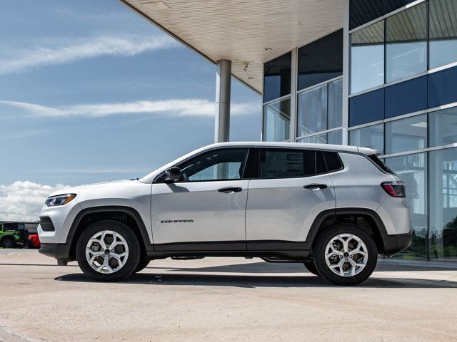 2025 Jeep Compass Sport in Cars & Trucks in Barrie - Image 4