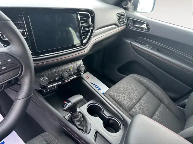 CRAZY DEAL ON THIS 2025 DODGE DURANGO GT ALL WHEEL DRIVE in Cars & Trucks in Red Deer - Image 12