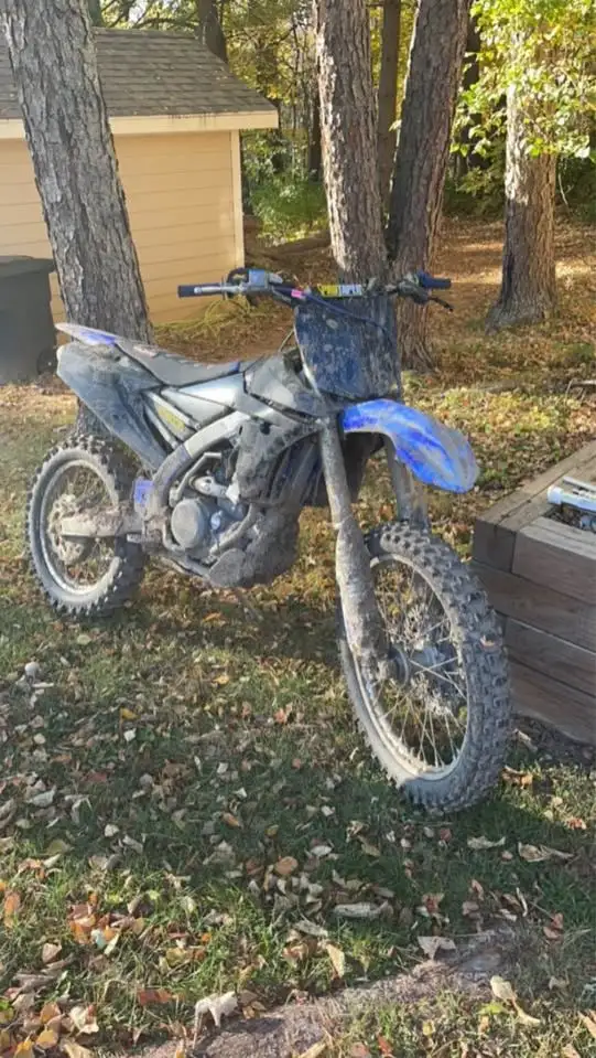 2015 YAMAHA YZ250F-BLUE! in Dirt Bikes & Motocross in Dartmouth - Image 6