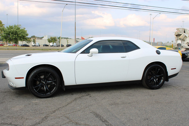 2018 Dodge Challenger in Cars & Trucks in Oakville / Halton Region - Image 3