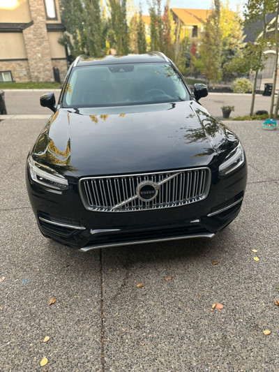 2018 Volvo XC90 T8 Inscription