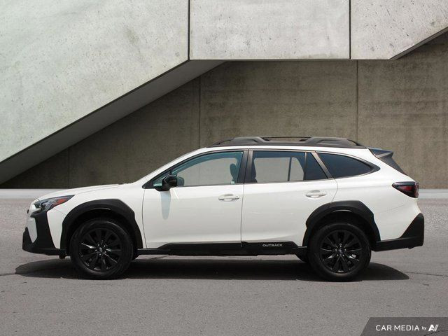 2023 Subaru Outback Onyx | LOW KMS | NO ACCIDENTS in Cars & Trucks in Hamilton - Image 2