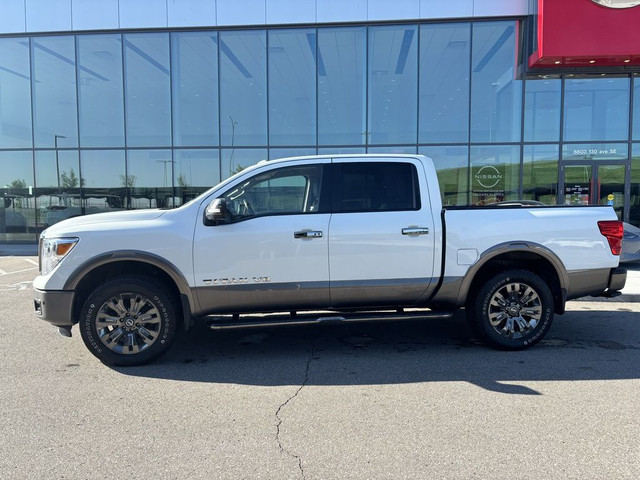 2018 Nissan Titan 4x4 Crew Cab Platinum Reserve | 360 CAMERA in Cars & Trucks in Calgary - Image 3