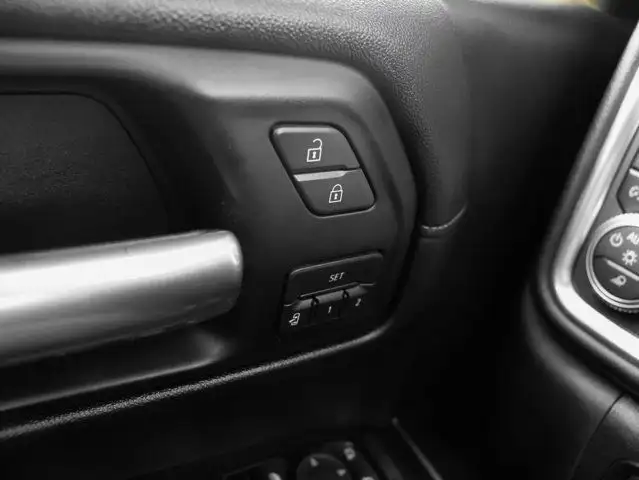 2019 GMC Sierra 1500 Denali 5.3L in Cars & Trucks in Strathcona County - Image 17