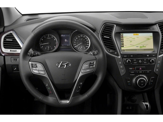 2017 Hyundai Santa Fe XL Premium in Cars & Trucks in Oshawa / Durham Region - Image 4