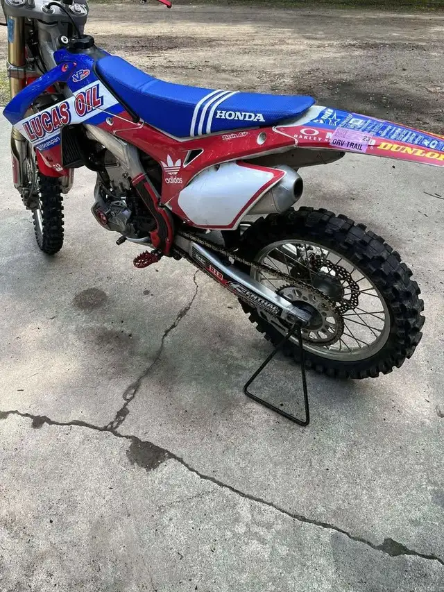 2014 HONDA CRF250R-CUSTOM! in Dirt Bikes & Motocross in Edmonton - Image 4