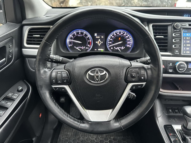 2018 Toyota Highlander AWD Limited for sale in Cars & Trucks in Sudbury - Image 4