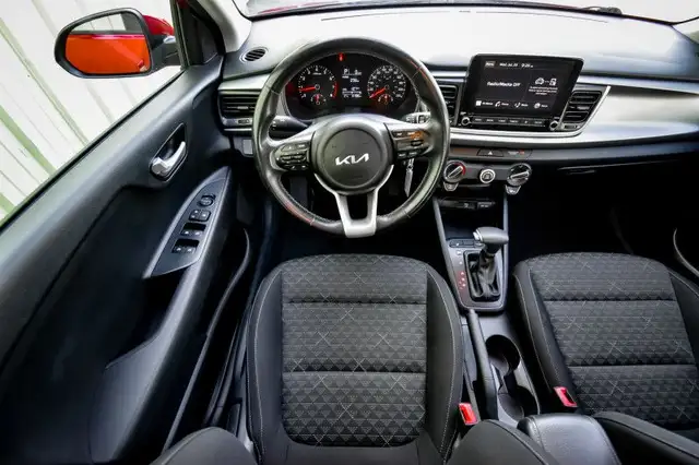 2023 Kia Rio 5-door LX+ IVT - Heated Seats - Apple CarPlay in Cars & Trucks in Kingston - Image 14