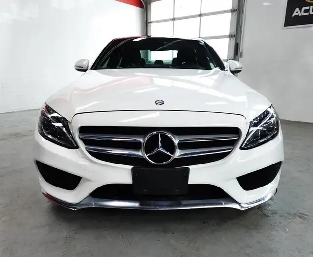 2016 Mercedes-Benz C-Class LOW KM,NO ACCIDENT,ONE OWNER,AWD,C 30 in Cars & Trucks in City of Toronto - Image 3