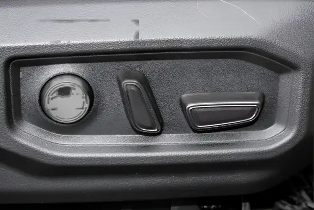 2025 Toyota Tundra 4WD LIMITED CREWMAX TRD OFF ROAD in Cars & Trucks in Edmonton - Image 11
