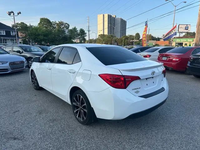 2019 Toyota Corolla SE | Sunroof | Leather in Cars & Trucks in City of Toronto - Image 5