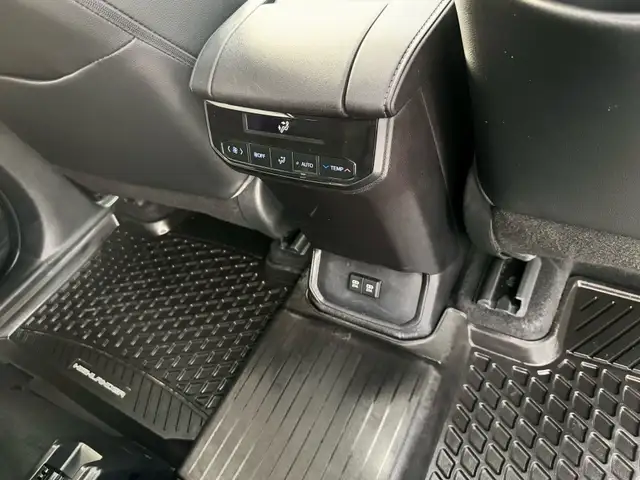 2020 Toyota Highlander XLE AWD|8 PASS|SUNROOF|LEATHER| in Cars & Trucks in City of Toronto - Image 18