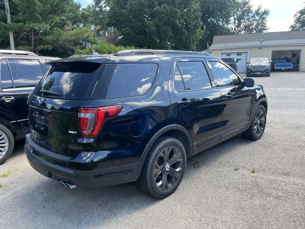 2017 Ford EXPLORER SPORT in Cars & Trucks in London - Image 2