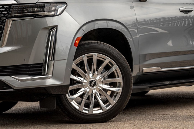 2023 Cadillac Escalade 4WD PREMIUM LUXURY PKG | NO ACCIDENT | 8  in Cars & Trucks in City of Toronto - Image 4