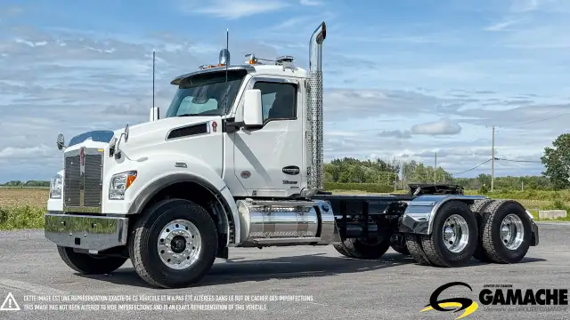 2025 KENWORTH T880 DAY CAB in Heavy Trucks in Chilliwack - Image 2