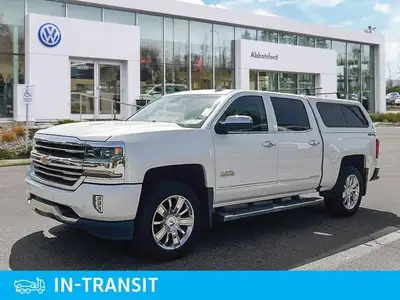 KBB.com 10 Most Awarded Brands. This Chevrolet Silverado 1500 boasts a Gas V8 5.3L/325 engine poweri...