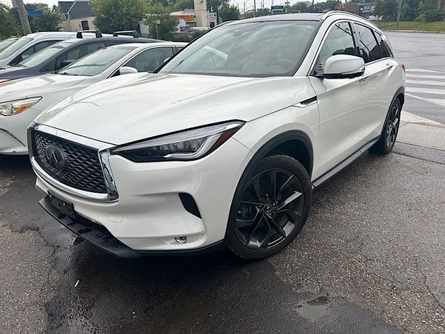 2019 INFINITI QX50 LUXE AWD in Cars & Trucks in City of Toronto - Image 3