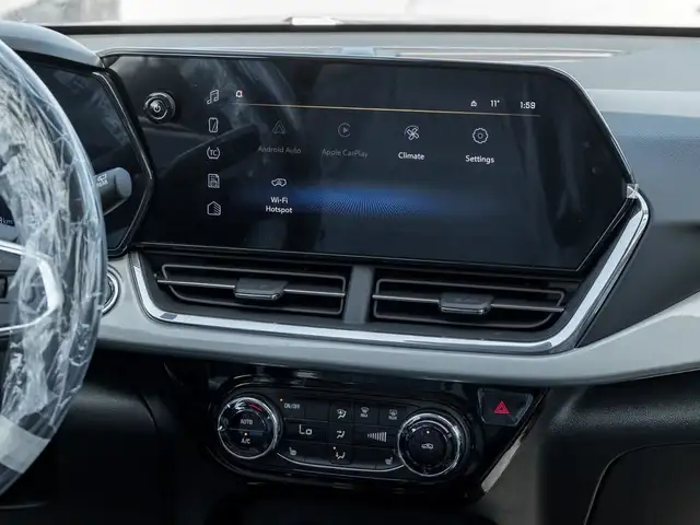 2025 Chevrolet Trax LT in Cars & Trucks in Mississauga / Peel Region - Image 24
