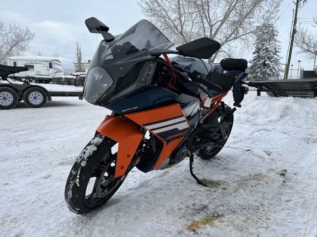 2024 KTM RC 390 in Street, Cruisers & Choppers in Calgary - Image 5