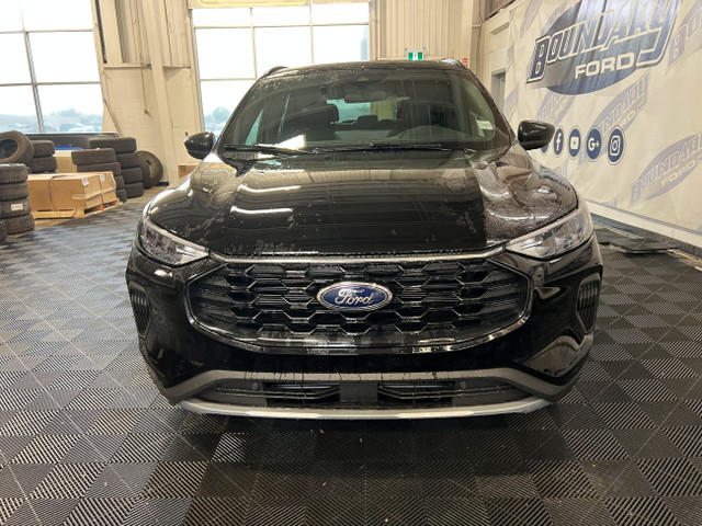 2025 Ford Escape ST-LINE | 300A | TECH PKG #1 | PANO VISTA ROOF in Cars & Trucks in Lloydminster - Image 4