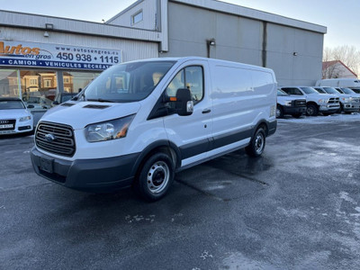 2017 Ford Transit fourgon utilitaire T 150