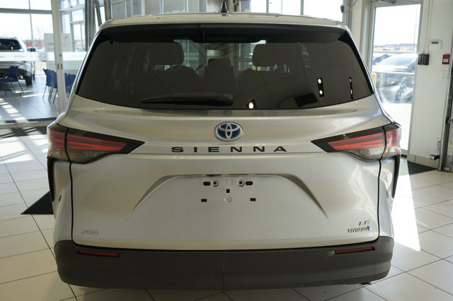 2021 Toyota Sienna LE in Cars & Trucks in Edmonton - Image 4