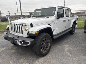 2021 Jeep Gladiator OVERLAND**3.6L**V6**8.4 TOUCHSCREEN**NAV**TOW PKG**CARPLAY**