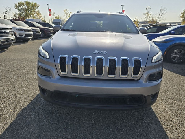 2018 Jeep Cherokee NORTH | REM START | HTD SEATS | HTD STR WHL in Cars & Trucks in Calgary - Image 4