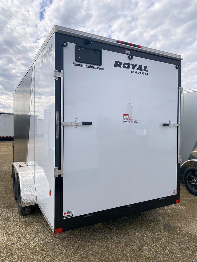 2024 RoyalCargo LCHT35-718V-86 Enclosed Cargo Trailer in Cargo & Utility Trailers in Lethbridge - Image 3