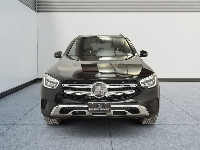 2022 Mercedes-Benz GLC GLC 300 4Matic LED Ambiant Cuir Toit Pano in Cars & Trucks in Laval / North Shore - Image 2