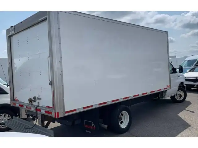 2021 Ford E-450 E-450 - 16Ft Box - 7.3L V8 Gas - Btooth/Camera in Cars & Trucks in City of Toronto - Image 18