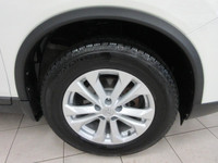 NISSAN ROGUE 2016 SV AWD EDITION / INTÉRIEUR EN TISSU NOIR CHAUFFANT / CAMÉRA DE RECUL / PUSH START... (image 4)