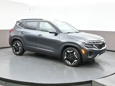 One owner just traded and fully KIA Certified this Seltos SX features a complete power convenience p...