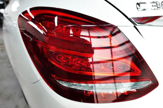 2016 Mercedes-Benz C-Class LOW KM,NO ACCIDENT,ONE OWNER,AWD,C 30 in Cars & Trucks in City of Toronto - Image 11