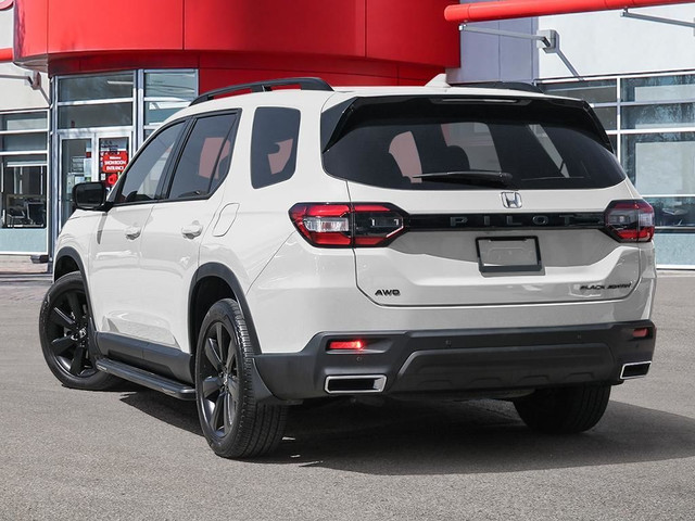 2025 Honda Pilot Black Edition in Cars & Trucks in City of Toronto - Image 4