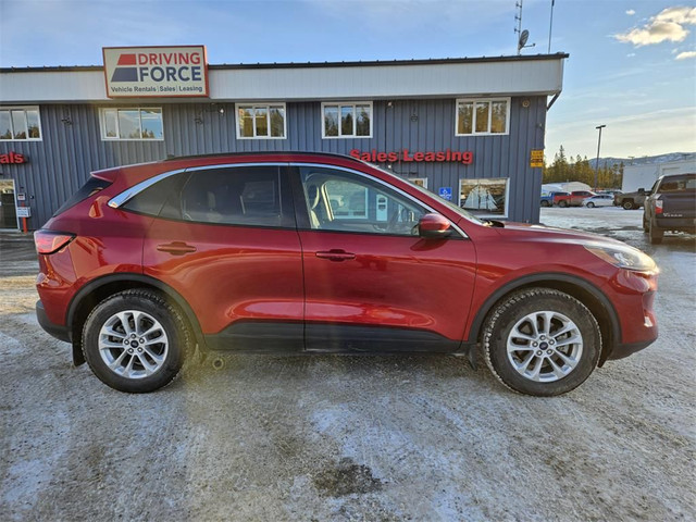  2021 Ford Escape SE in Cars & Trucks in Whitehorse - Image 4