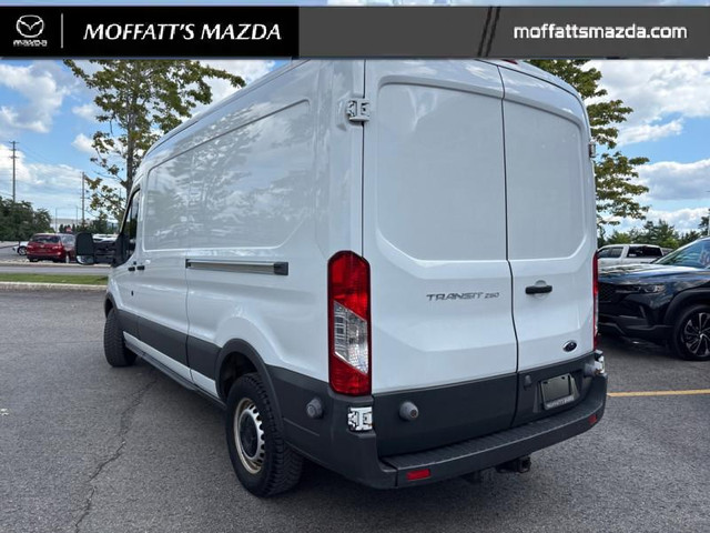 2016 Ford Transit Cargo Van T-150 130" Low Roof in Cars & Trucks in Barrie - Image 3