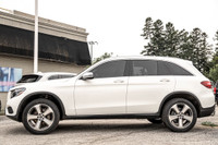 VEHICLE HIGHLIGHTS: BACKUP CAMERA, NAVIGATION SYSTEM, ALL WHEEL, ONSTAR, HD RADIO, PANORAMA ROOF, HE... (image 5)