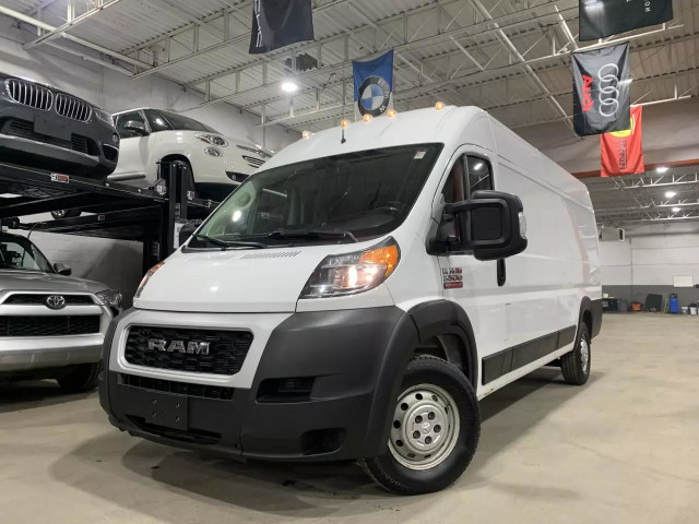 2020 RAM ProMaster Cargo 3500 Van in Cars & Trucks in City of Montréal - Image 2