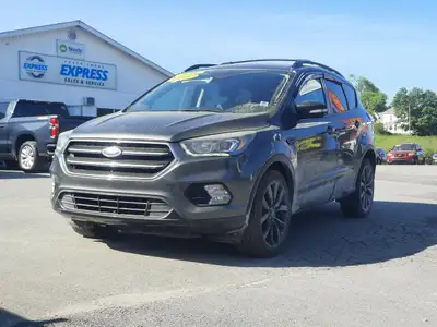 Recent Arrival! Gray 2017 Ford Escape Titanium For Sale, Bridgewater 4WD 6-Speed Automatic EcoBoost...