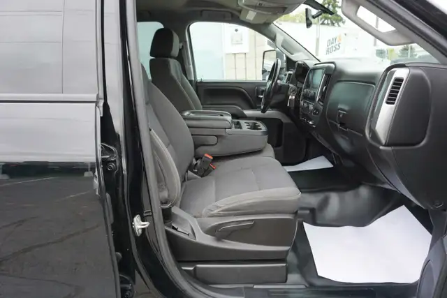 2018 Chevrolet Silverado 2500HD in Cars & Trucks in Oakville / Halton Region - Image 19