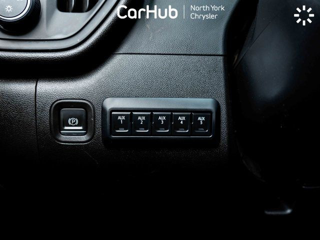 2023 Chevrolet Silverado 2500HD Custom 4WD 159'' V8 Auxiliary in Cars & Trucks in City of Toronto - Image 4
