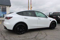 ACCIDENT FREE DON'T PAY EXTRA FOR SAFETY CERTIFICATION Revolutionize Your Drive: 2021 Tesla Model Y... (image 6)